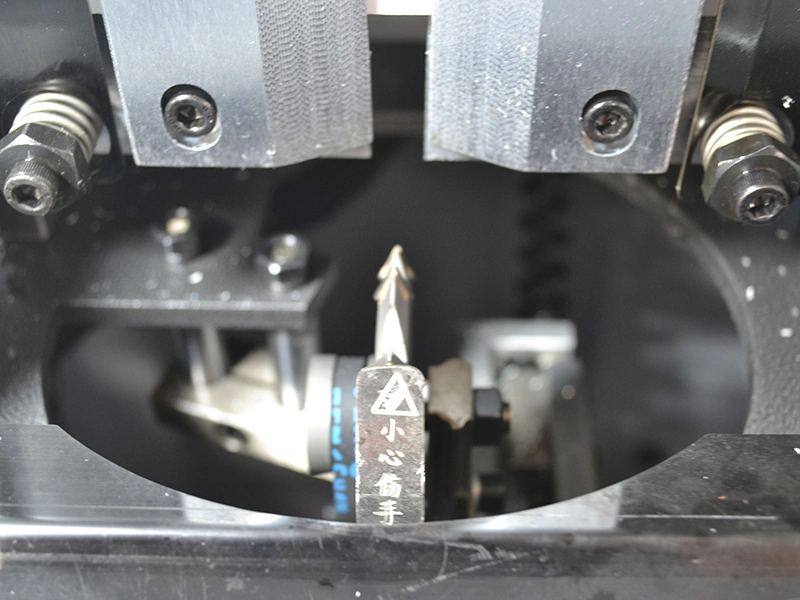 letter bender B1 cutter